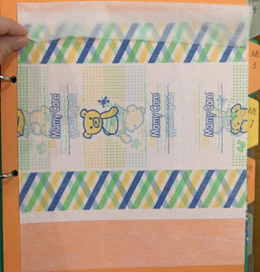 วัตถุดิบผ้าอ้อมฟิล์มลามิเนตฟิล์มคล้ายผ้าฟิล์ม PE ระบายอากาศได้นุ่มสำหรับแผ่นหลังผ้าอ้อม