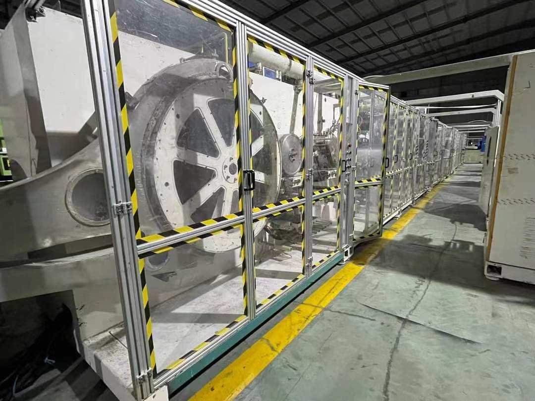 สายการผลิตผ้าอ้อมเด็กคุณภาพสูงใช้เครื่องผ้าอ้อมเด็ก