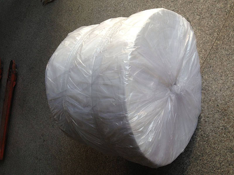 ฟิล์มพรุน PE นุ่มคุณภาพสูงสำหรับวัตถุดิบผ้าอนามัย / แผ่นรอง / กางเกงใน