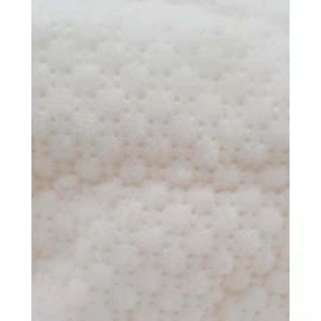 โรงงานผู้ผลิตวัตถุดิบของเนื้อเยื่อเปียก Spunlace ม้วนผ้านอนวูฟเวน